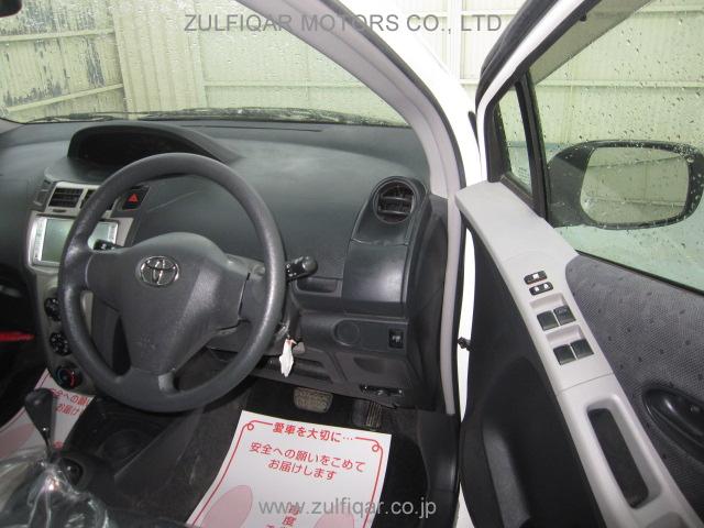 TOYOTA VITZ 2009 Image 8