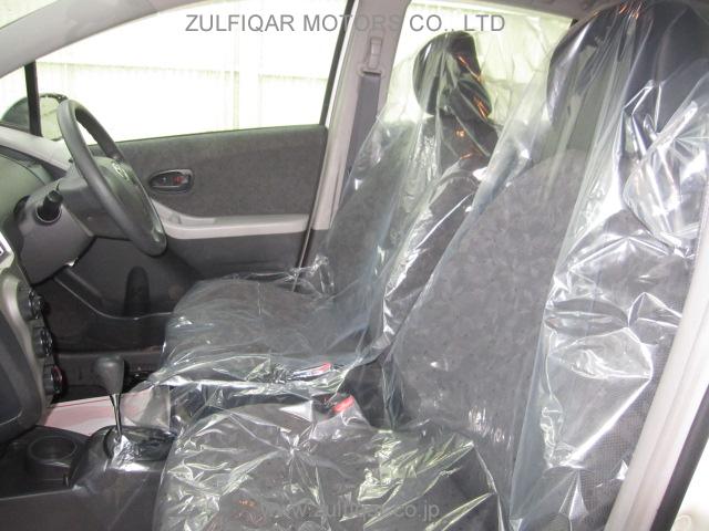 TOYOTA VITZ 2009 Image 9