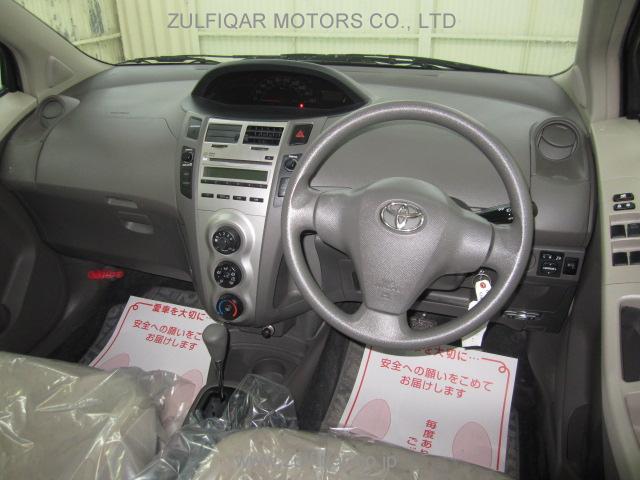 TOYOTA VITZ 2009 Image 2