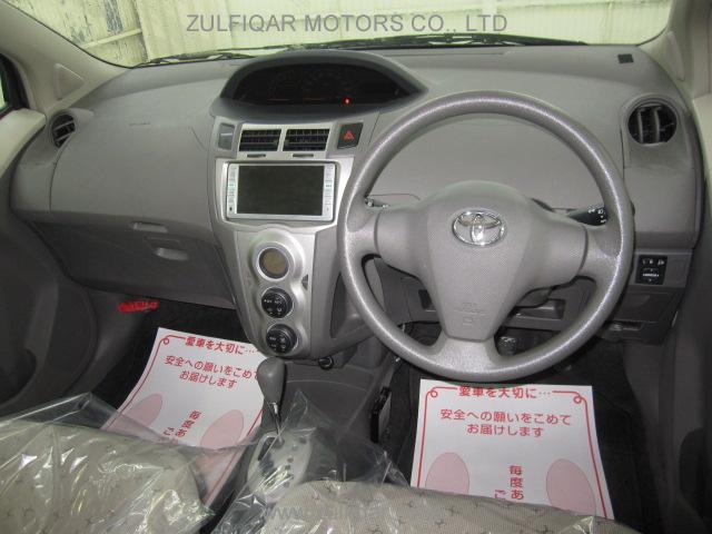 TOYOTA VITZ 2009 Image 2