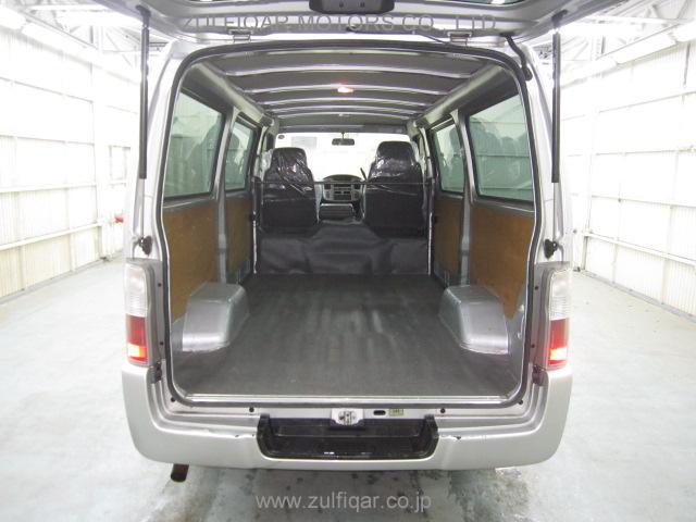 NISSAN CARAVAN 2009 Image 12