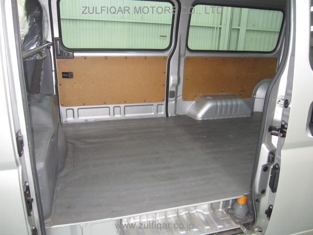 NISSAN CARAVAN 2009 Image 9