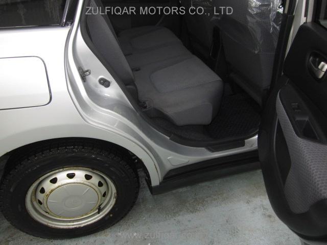 NISSAN WINGROAD S/W 2009 Image 11