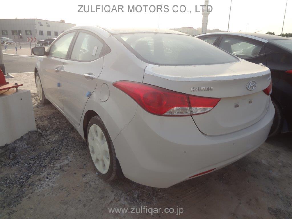 HYUNDAI ELANTRA 2014 Image 3