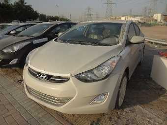 HYUNDAI ELANTRA 2014 Image 3