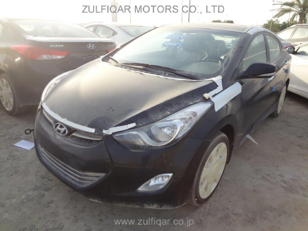 HYUNDAI ELANTRA 2014 Image 4