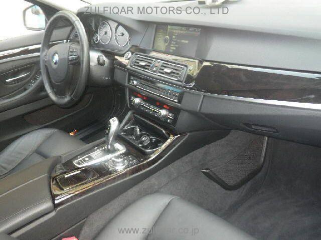 BMW 5-SERIES 2011 Image 3