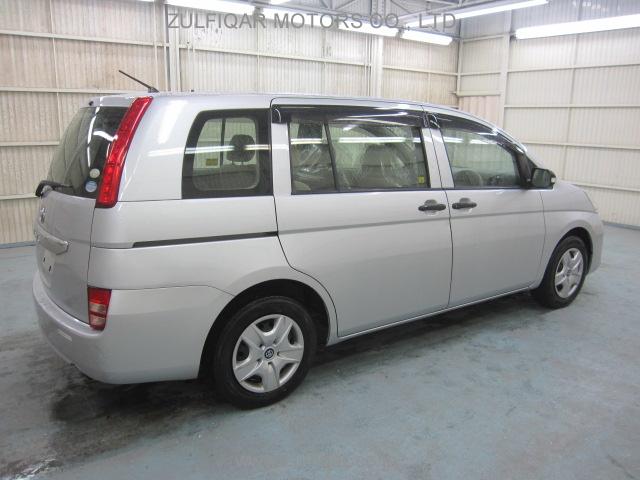 TOYOTA ISIS 2008 Image 3