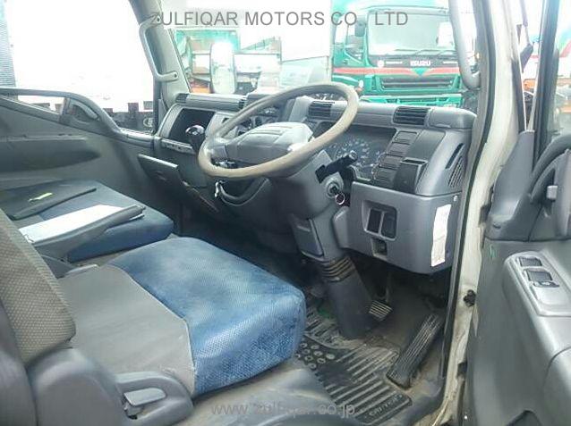 MITSUBISHI CANTER TRUCK 2005 Image 2