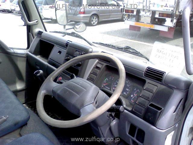 MITSUBISHI CANTER TRUCK 2005 Image 11