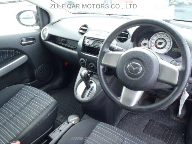 MAZDA DEMIO 2009 Image 7