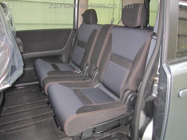 NISSAN SERENA 2009 Image 10