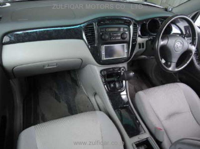 TOYOTA KLUGER 2005 Image 3