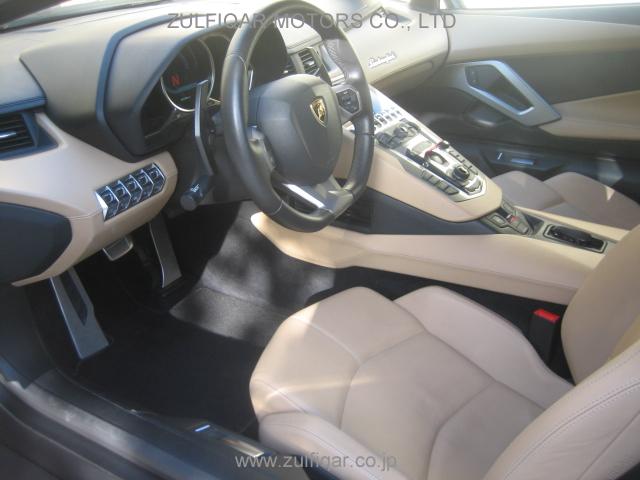 LAMBORGHINI AVENTADOR 2012 Image 7