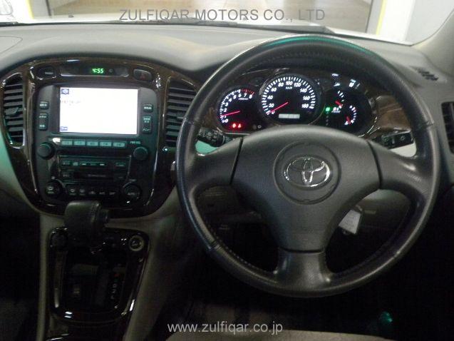 TOYOTA KLUGER 2001 Image 4