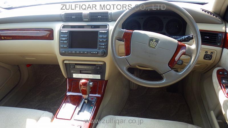 TOYOTA CROWN 2002 Image 6