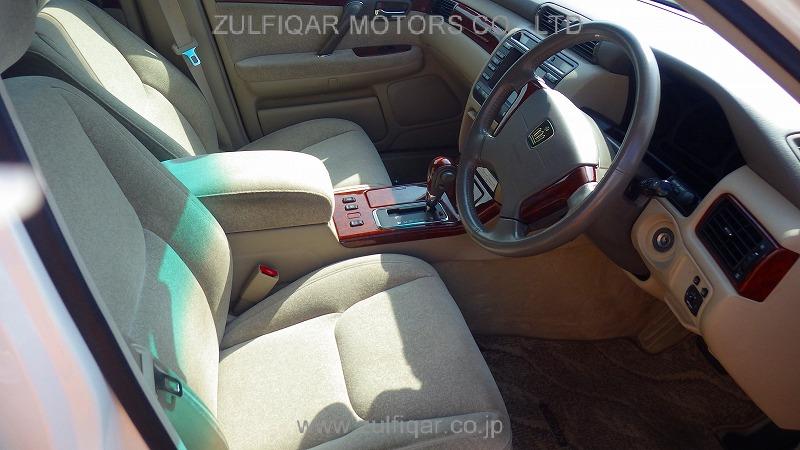 TOYOTA CROWN 2002 Image 7