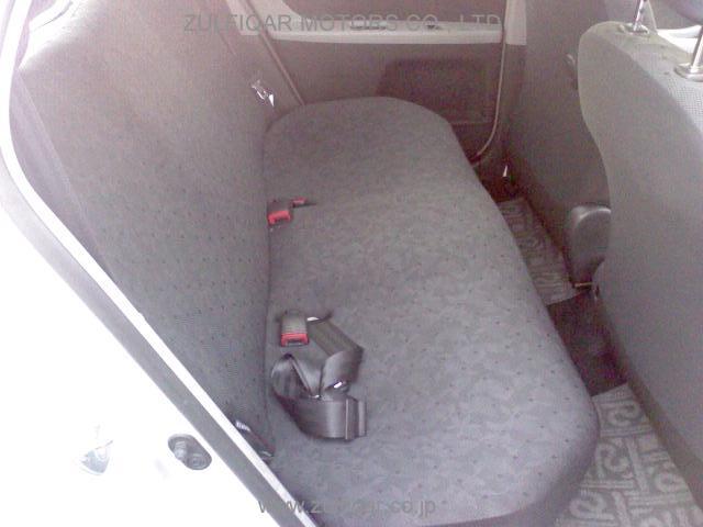 TOYOTA VITZ 2009 Image 10