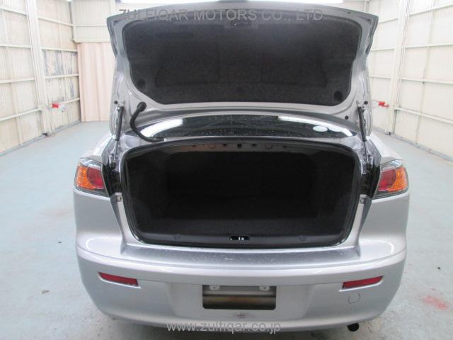 MITSUBISHI GALANT FORTIS 2011 Image 12