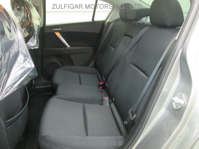 MAZDA AXELA 2009 Image 10