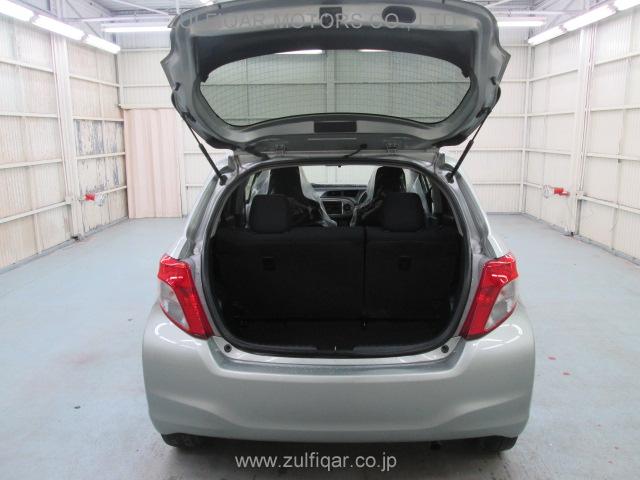 TOYOTA VITZ 2012 Image 12