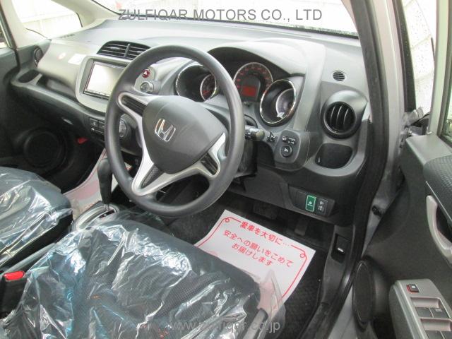 HONDA FIT 2012 Image 8