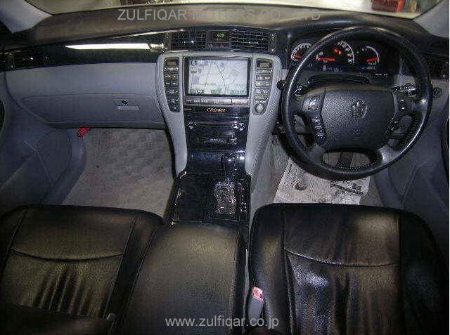 TOYOTA CROWN 2003 Image 3