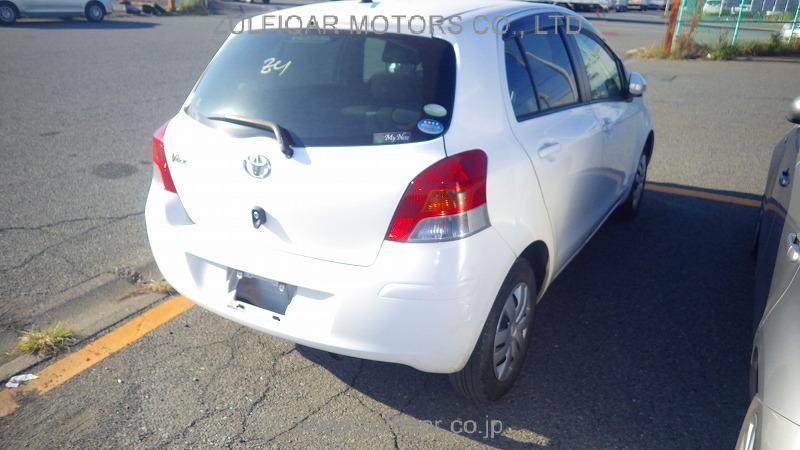 TOYOTA VITZ 2009 Image 6