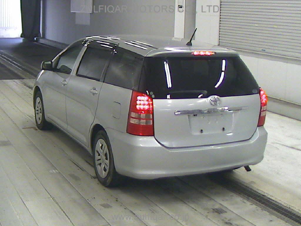 TOYOTA WISH 2003 Image 2