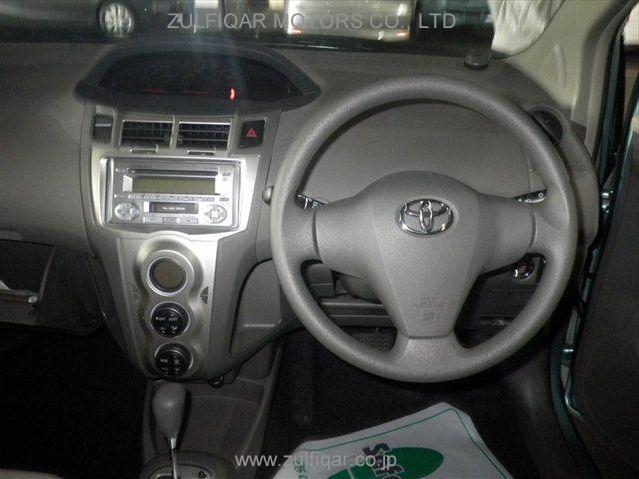 TOYOTA VITZ 2009 Image 4