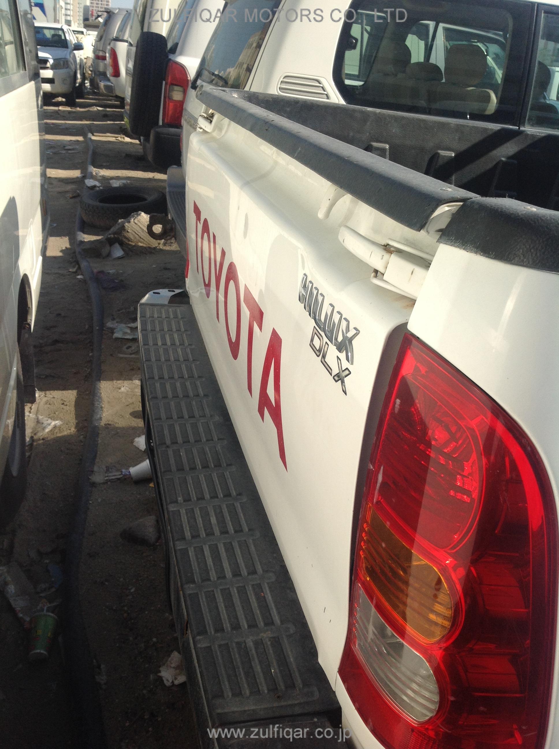 TOYOTA HILUX 2008 Image 4