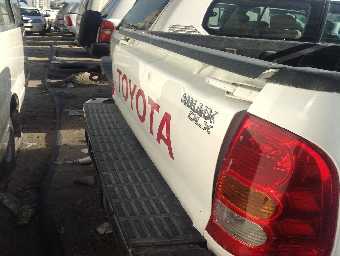TOYOTA HILUX 2008 Image 4