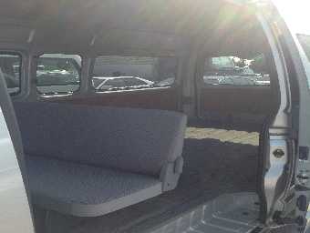 TOYOTA HIACE 2005 Image 6