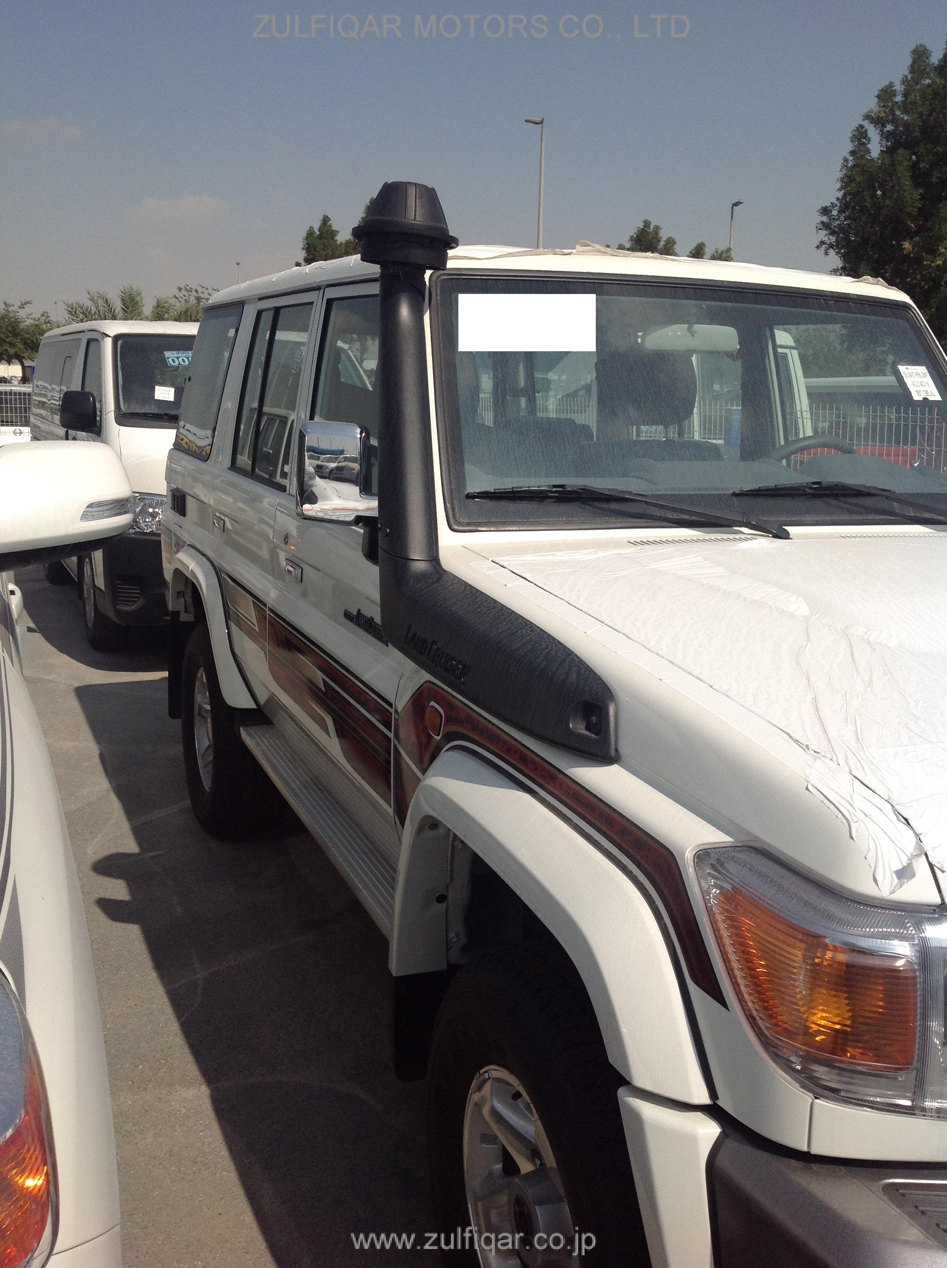 TOYOTA LAND CRUISER 2015 Image 2