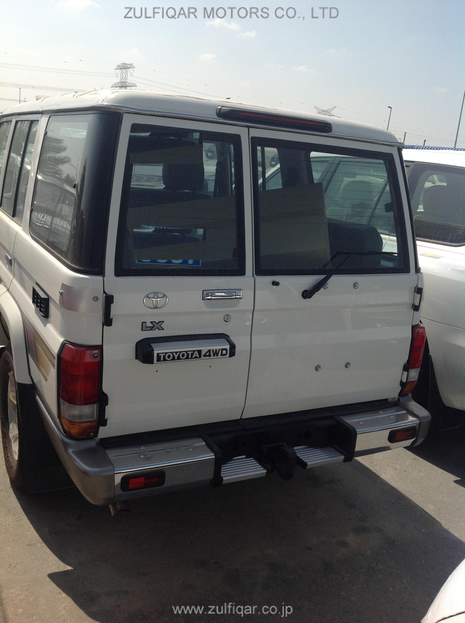 TOYOTA LAND CRUISER 2015 Image 4