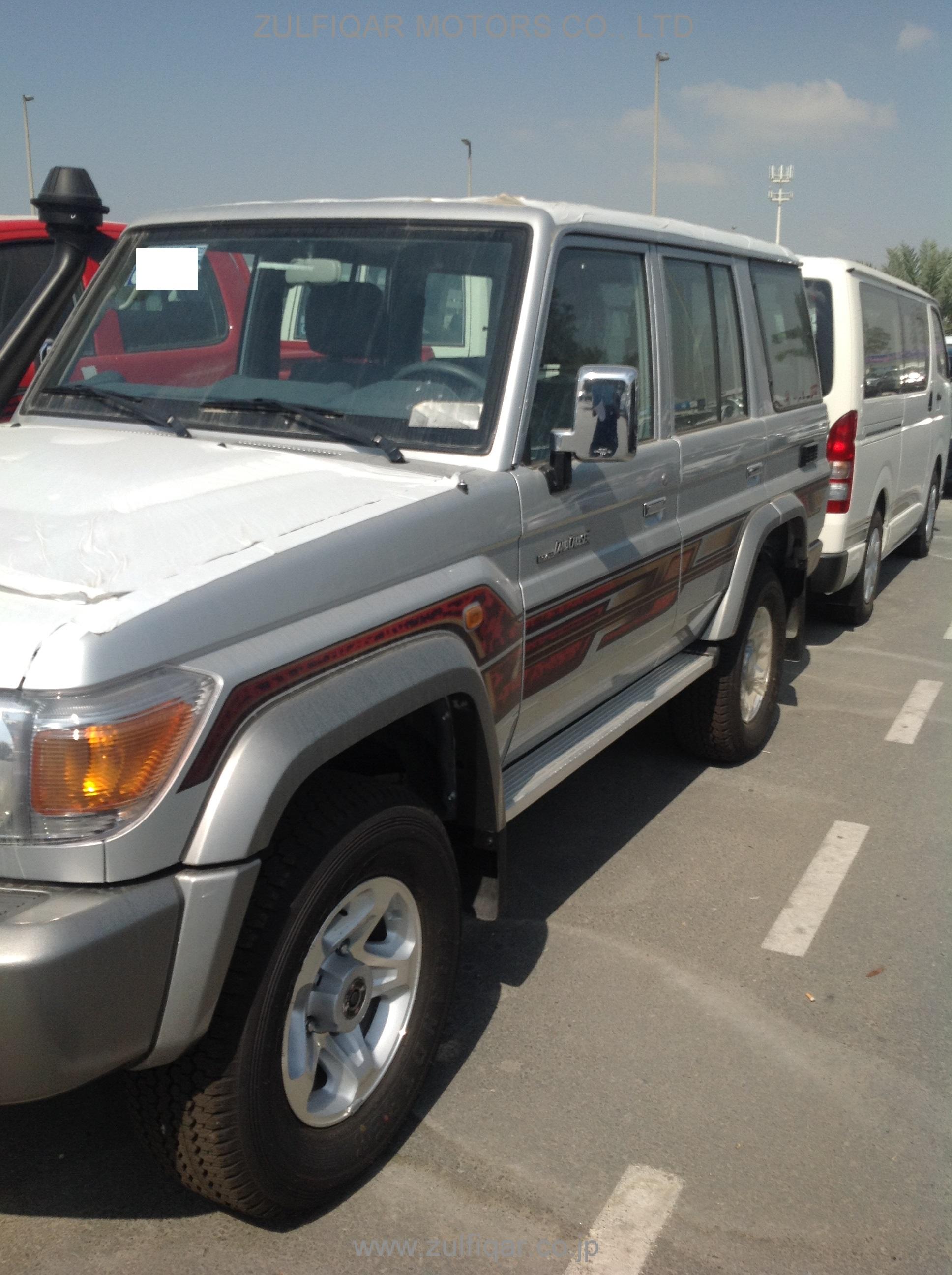 TOYOTA LAND CRUISER 2015 Image 3