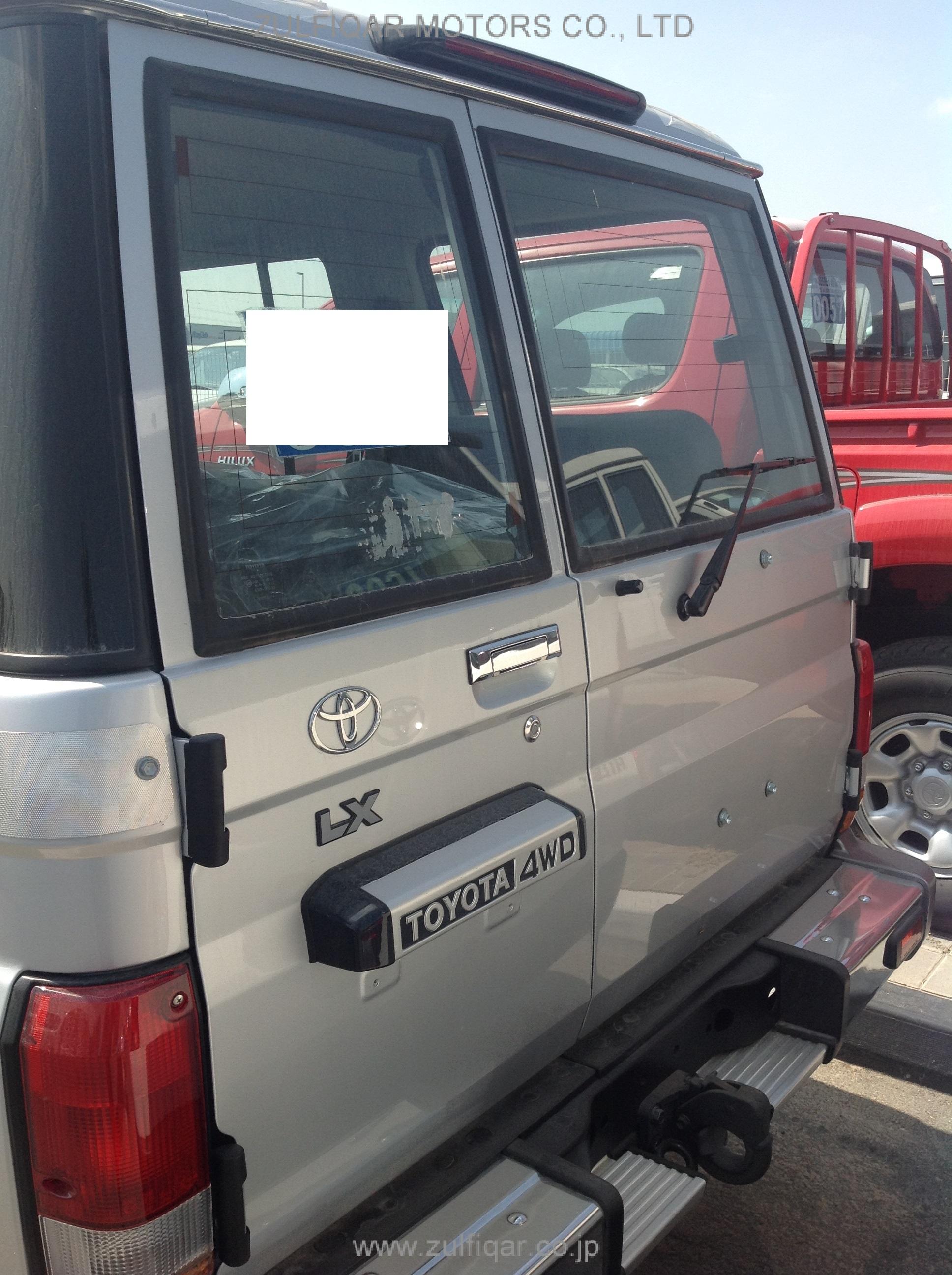 TOYOTA LAND CRUISER 2015 Image 4
