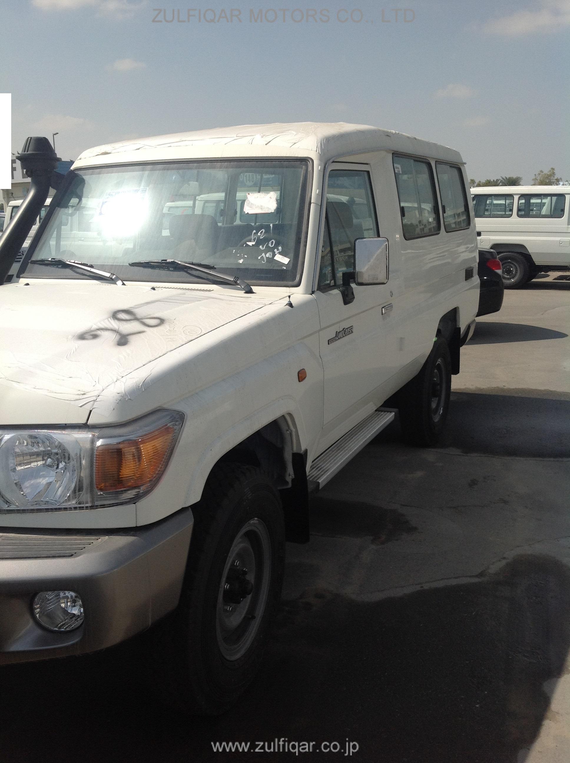 TOYOTA LAND CRUISER 2015 Image 3