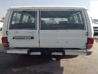 TOYOTA LAND CRUISER 2015 Image 4