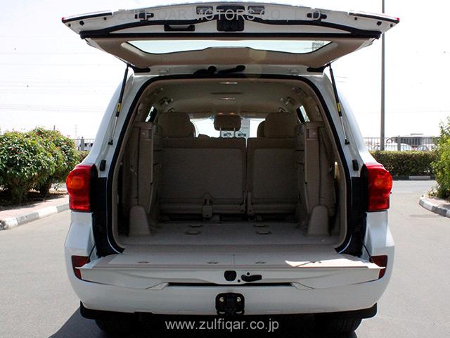 TOYOTA LAND CRUISER 2015 Image 4