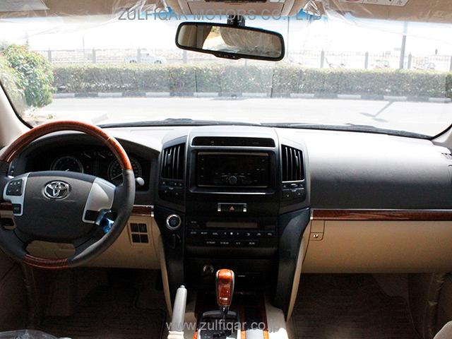 TOYOTA LAND CRUISER 2015 Image 5