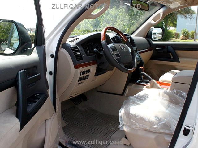 TOYOTA LAND CRUISER 2015 Image 6