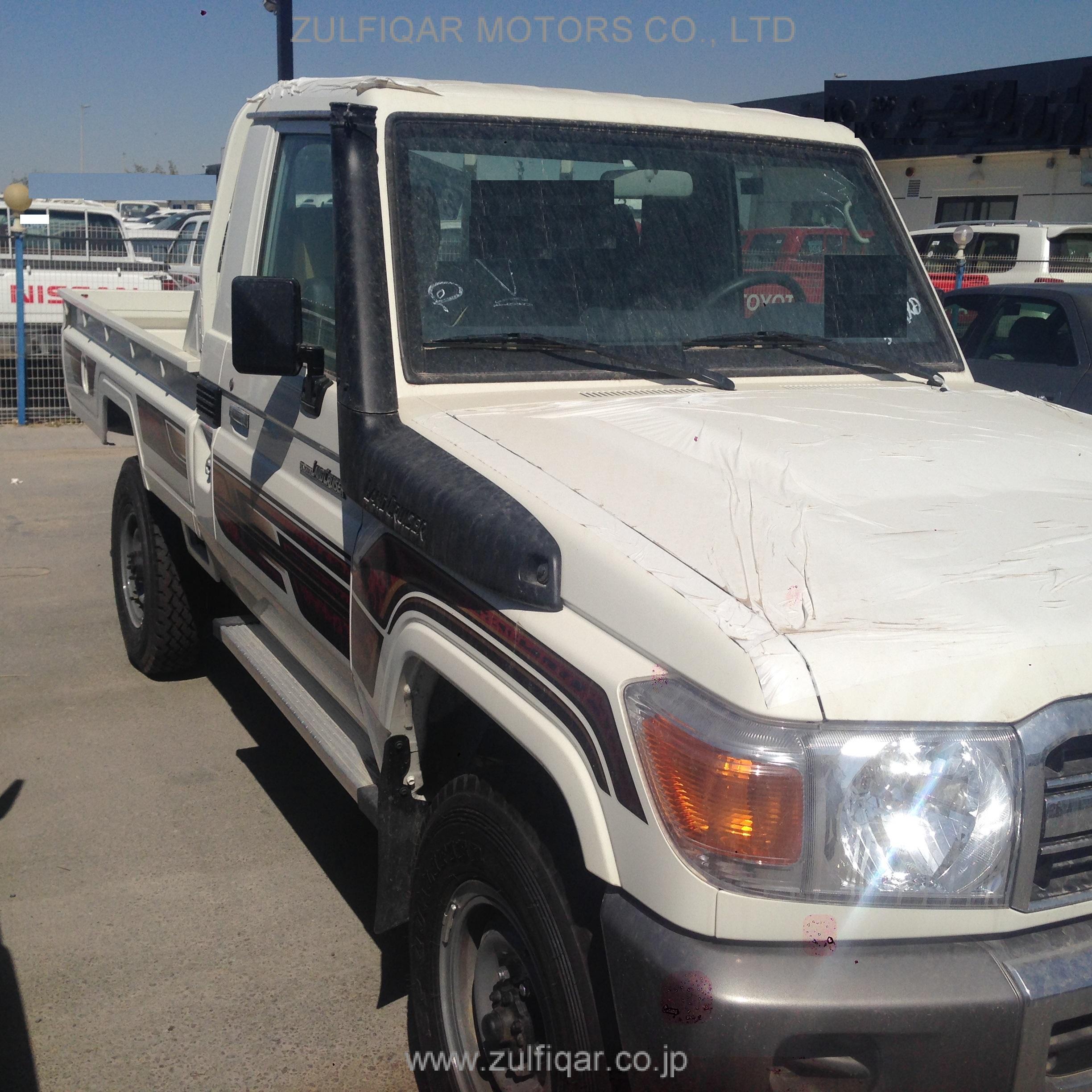 TOYOTA LAND CRUISER 2015 Image 2