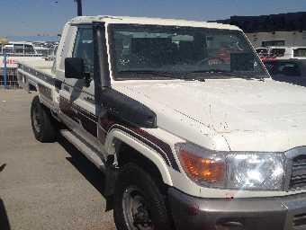 TOYOTA LAND CRUISER 2015 Image 2