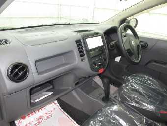NISSAN A.D S/V 2010 Image 12