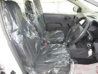 NISSAN A.D S/V 2010 Image 7