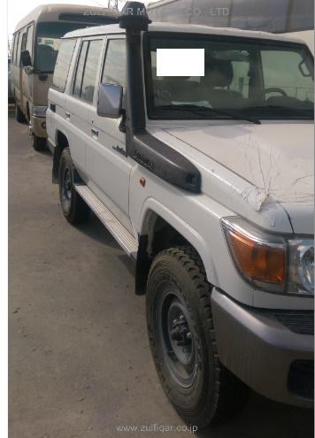 TOYOTA LAND CRUISER 2015 Image 2