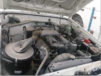 TOYOTA LAND CRUISER 2015 Image 6