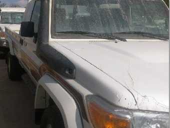 TOYOTA LAND CRUISER 2015 Image 2