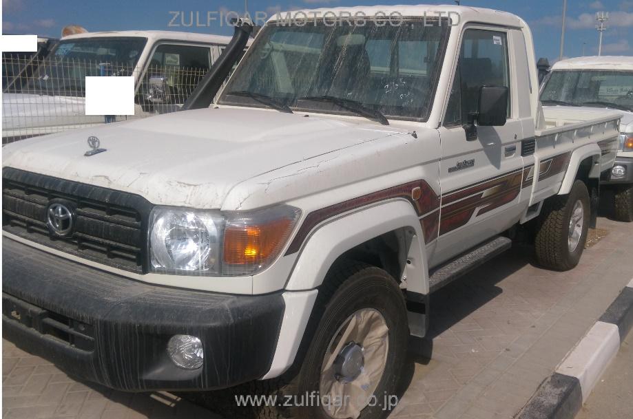 TOYOTA LAND CRUISER 2015 Image 3